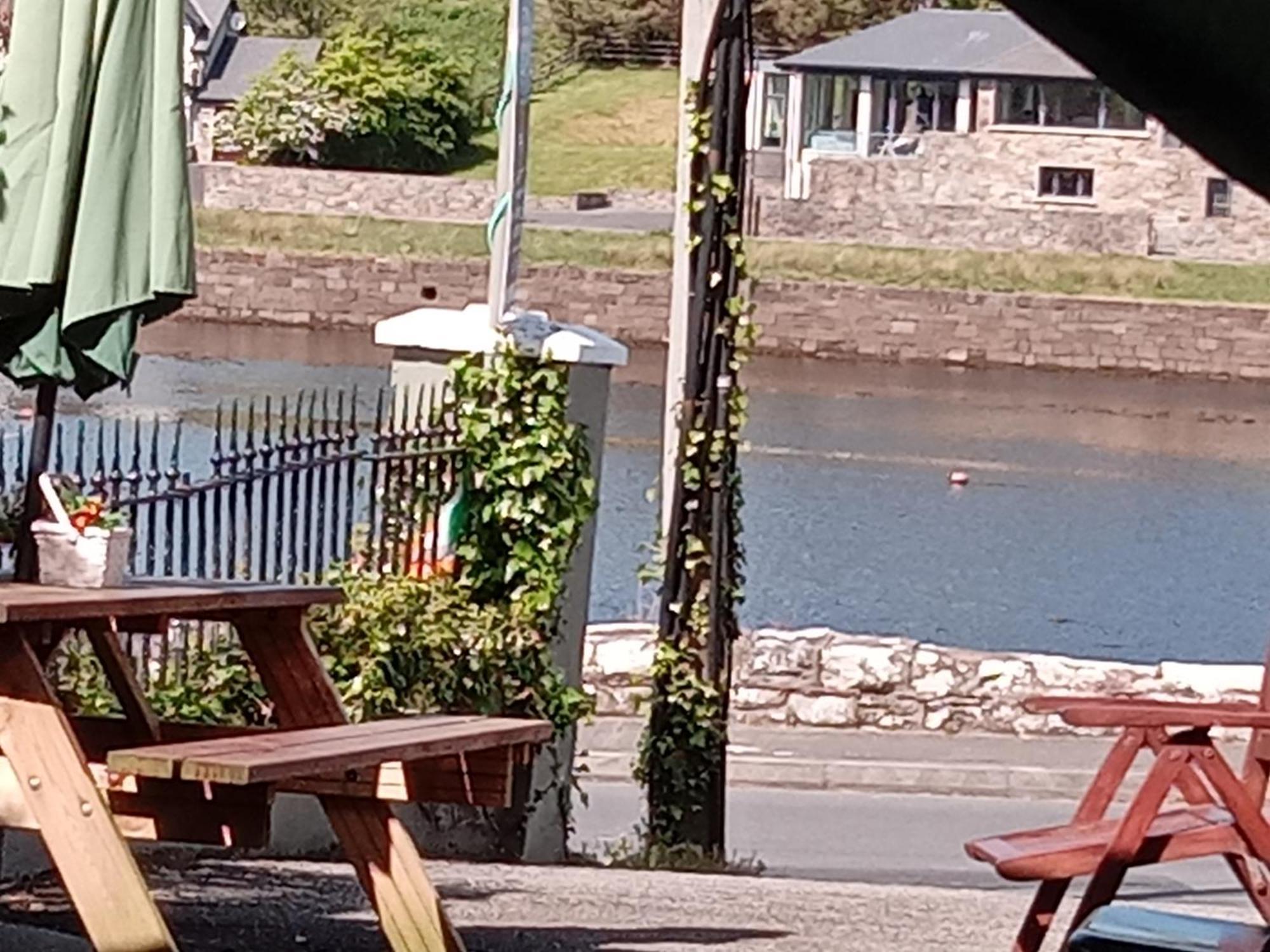 Moorings Greenway Newport  Eksteriør billede